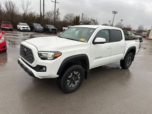Used 2023 Toyota Tacoma TRD Off-Road image 13
