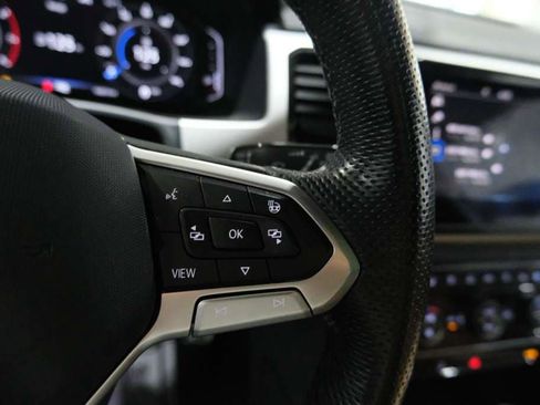 Used 2022 Volkswagen Atlas Cross Sport SEL Premium R-Line image 39