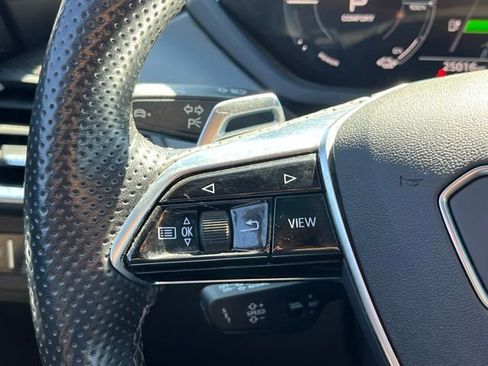 Used 2022 Audi e-tron GT Prestige w/ Prestige Package image 16