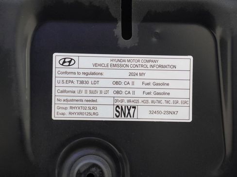 Used 2024 Hyundai Tucson Limited AWD/4WD image 31