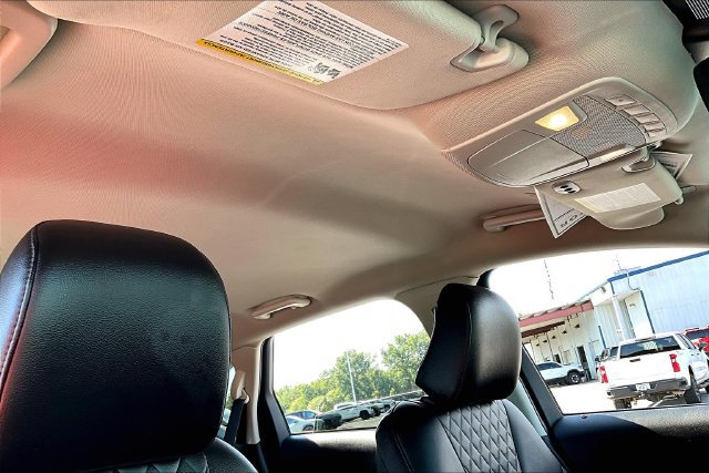 Used 2024 Ford Edge Titanium AWD/4WD image 27