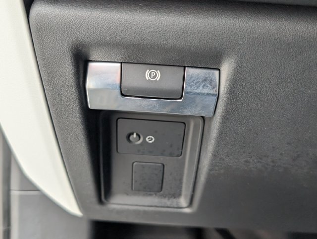 Used 2021 Land Rover Defender 110 S AWD/4WD image 21