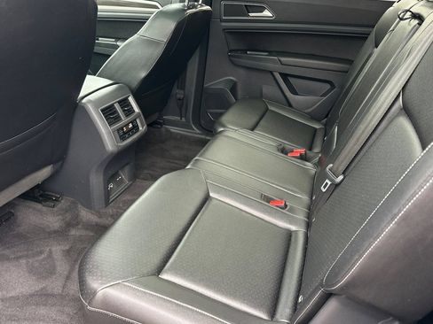 Used 2018 Volkswagen Atlas SEL AWD/4WD image 12