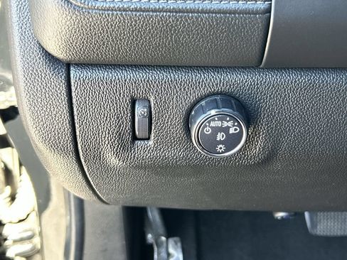Used 2016 GMC Canyon SLE w/ SLE Convenience Package RWD image 18