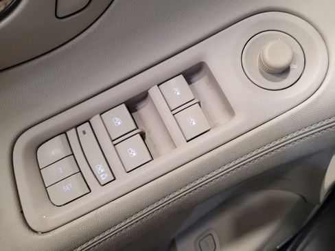 Used 2014 Buick LaCrosse Leather FWD image 27