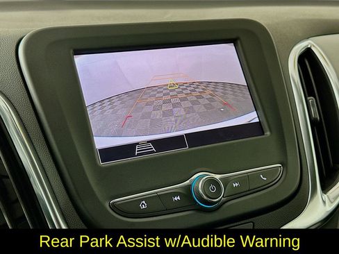 Used 2024 Chevrolet Equinox LS w/ LS Convenience Package FWD image 17