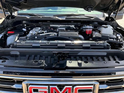 Used 2025 GMC Sierra 2500 AT4 w/ AT4 Premium Plus Package AWD/4WD image 32