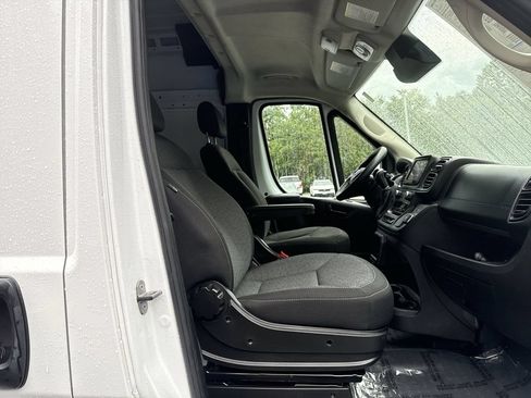 Used 2023 RAM ProMaster 2500 FWD image 24
