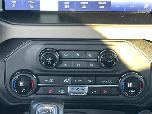 Used 2023 Ford Bronco Wildtrak image 15