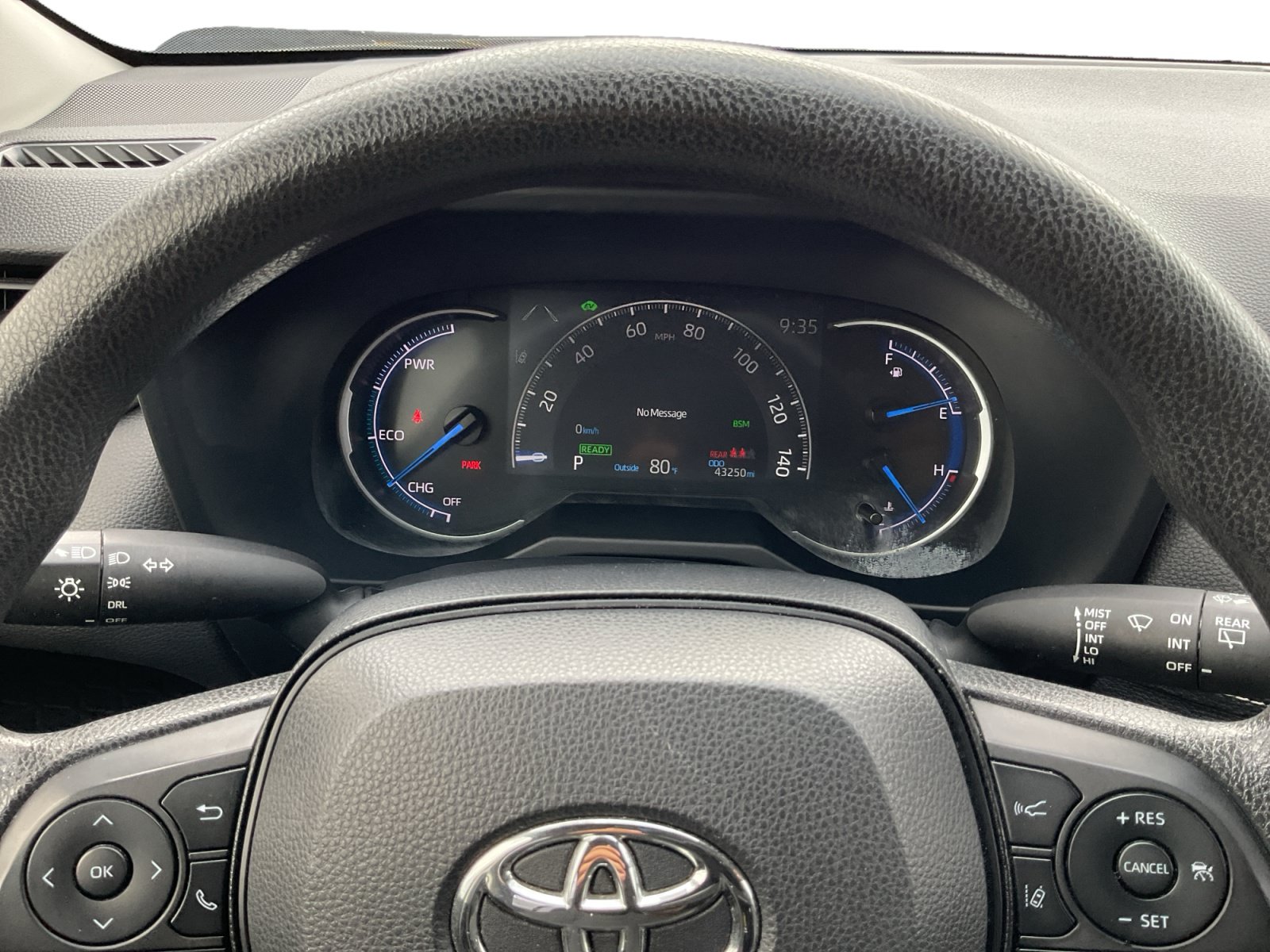 Used 2024 Toyota RAV4 LE AWD/4WD image 12