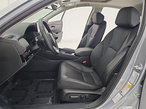 Used 2023 Honda Accord Touring image 18