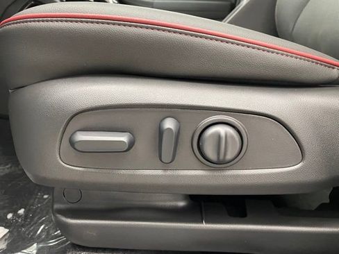 New 2026 Chevrolet TrailBlazer RS w/ Convenience Package image 10