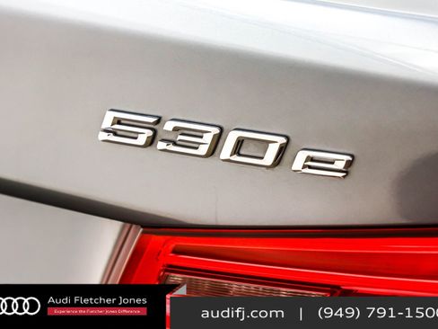 Used 2018 BMW 530e image 8