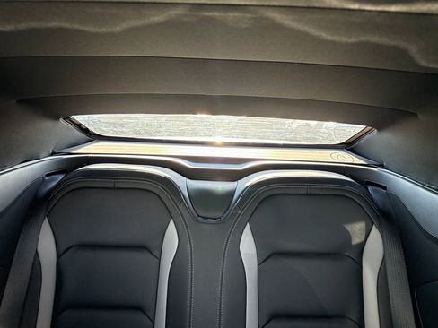 Used 2022 Chevrolet Camaro LT image 29