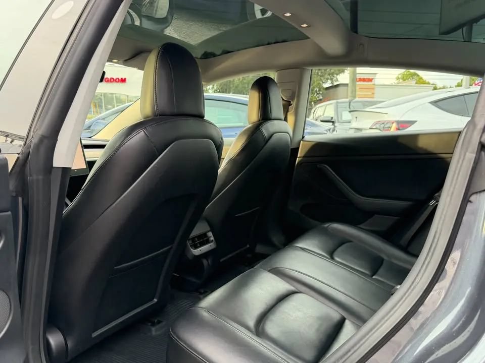 Used 2022 Tesla Model 3 RWD image 14