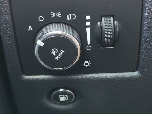 Used 2015 Jeep Grand Cherokee Overland image 17