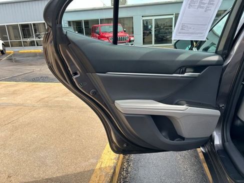 Used 2023 Toyota Camry XLE w/ Navigation Package image 18