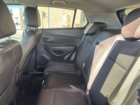 Used 2020 Chevrolet Trax LT w/ Driver Confidence Package image 31