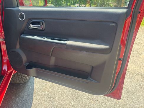 Used 2012 Chevrolet Colorado LT AWD/4WD image 23