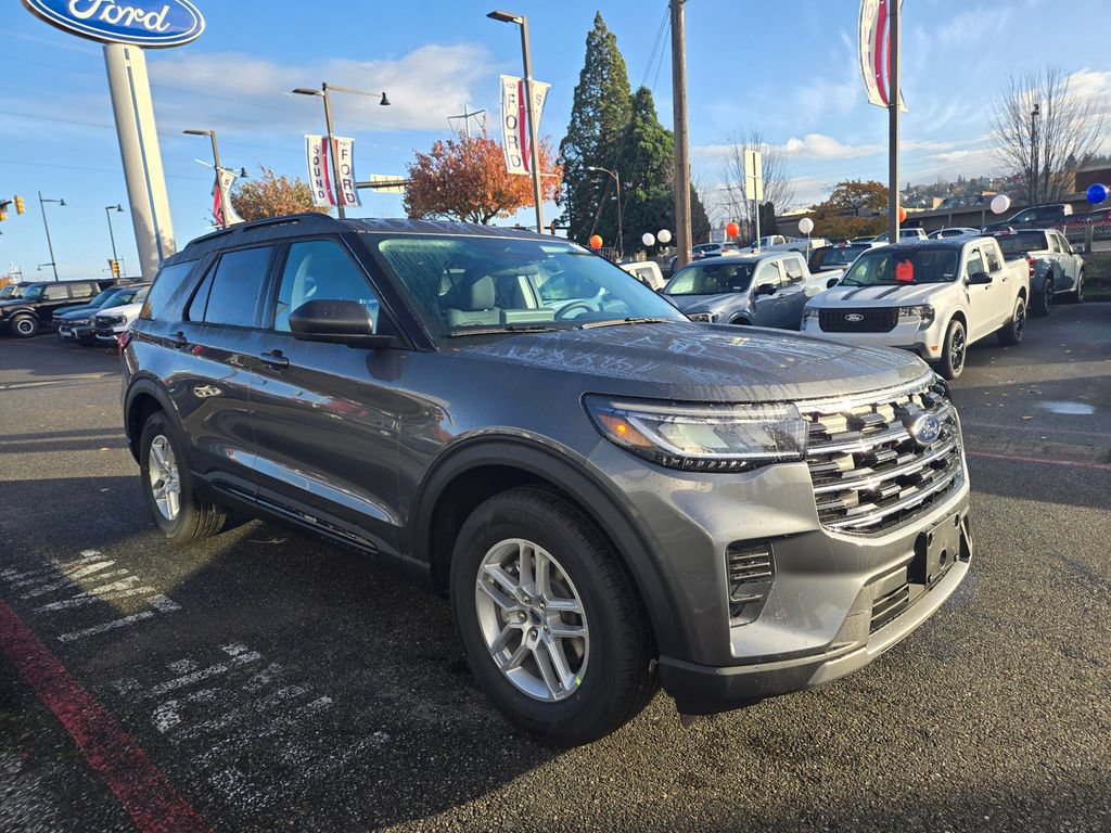 New 2026 Ford Explorer Active AWD/4WD image 3