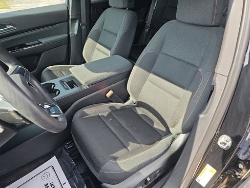 Used 2024 Honda Prologue EX image 16