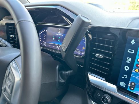 Used 2025 Chevrolet Silverado 2500 LTZ w/ LTZ Premium Package AWD/4WD image 20