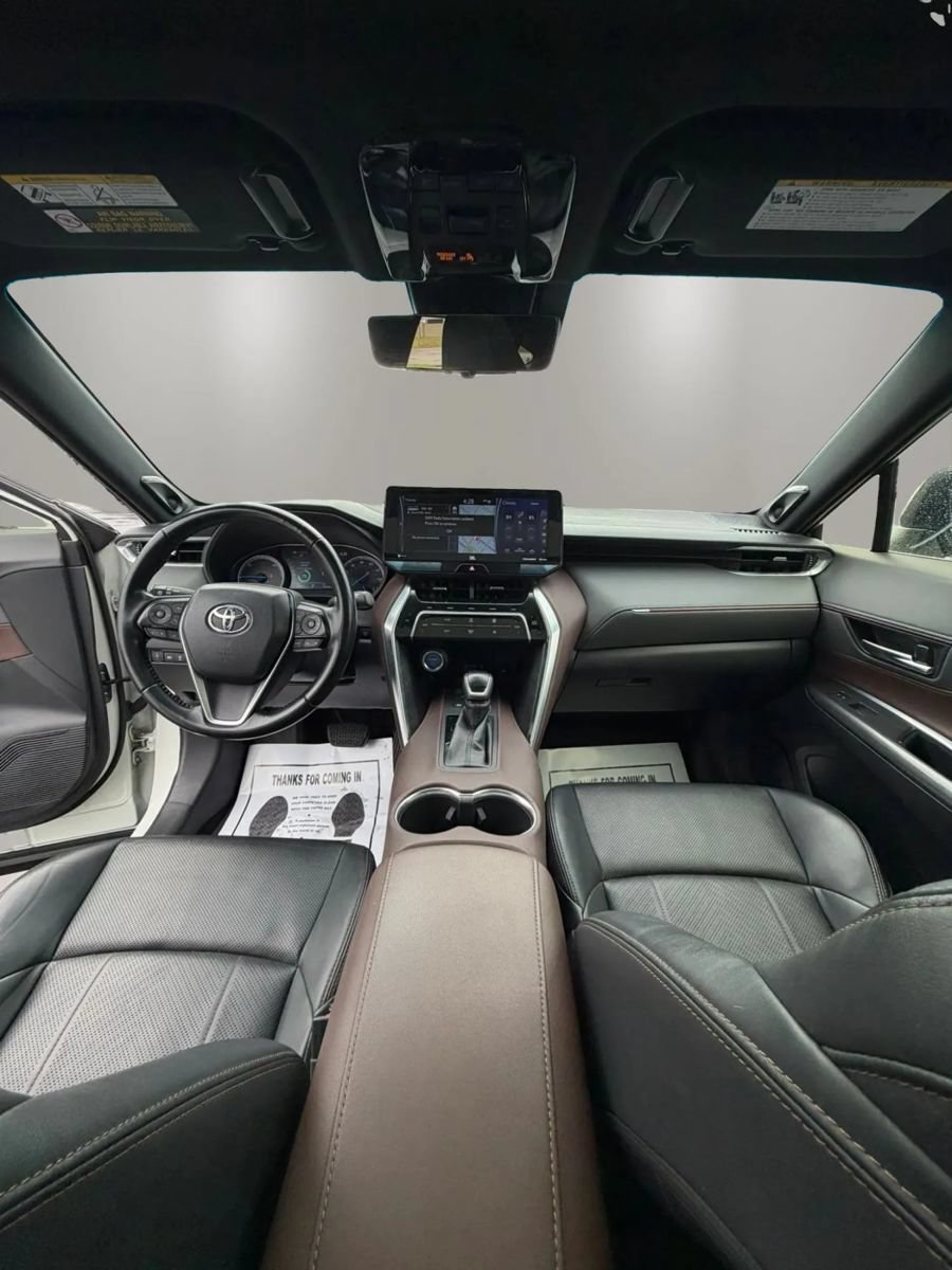 Used 2021 Toyota Venza Limited w/ Advanced Technology Package AWD/4WD image 17
