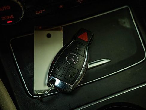 Used 2018 Mercedes-Benz GLA 250 4MATIC image 24
