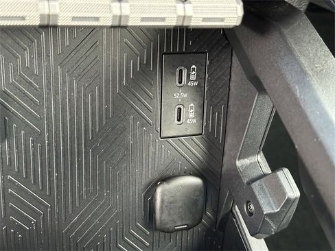 Certified 2025 Toyota Tacoma TRD Sport image 19