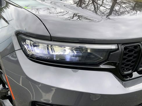 Used 2024 Jeep Grand Cherokee Altitude image 24