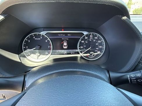 New 2025 Nissan Sentra SV w/ Trunk Package image 21