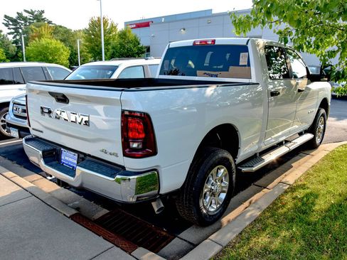 Used 2026 RAM 2500 Big Horn AWD/4WD image 15