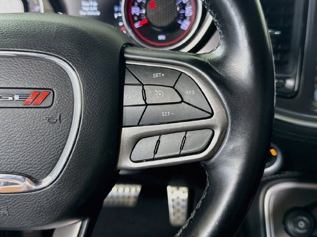 Used 2022 Dodge Challenger SXT w/ Plus Package RWD image 14