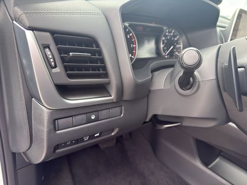 New 2026 Nissan Rogue SV AWD/4WD image 14