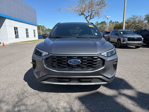 Used 2025 Ford Escape ST-Line image 2