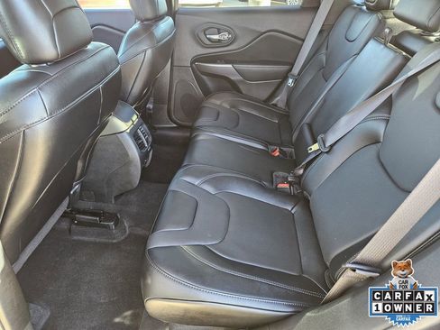 Used 2022 Jeep Cherokee Limited image 35