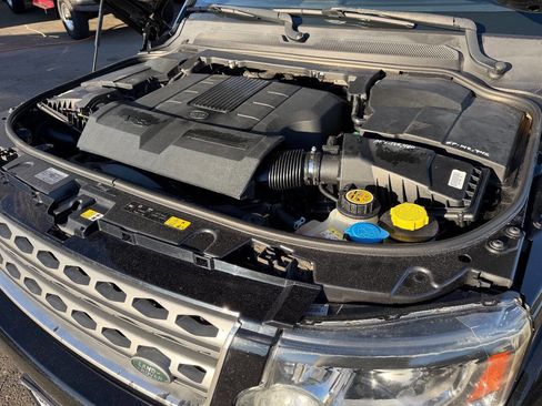 Used 2015 Land Rover LR4 HSE image 15