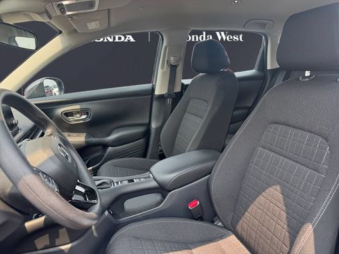 Used 2025 Honda HR-V LX image 9