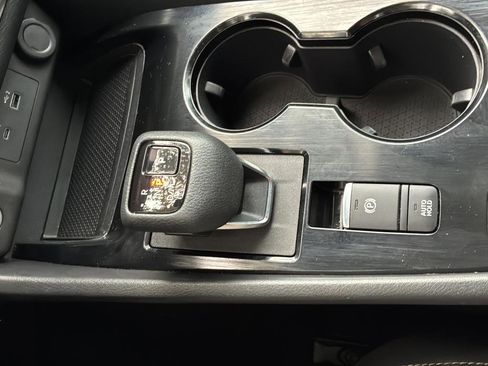 Used 2023 Nissan Rogue S image 26