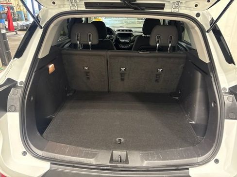 Used 2023 Chevrolet TrailBlazer LT w/ Convenience Package AWD/4WD image 32