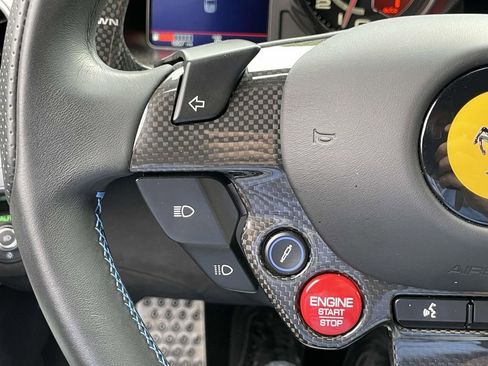 Used 2022 Ferrari 812 GTS RWD image 31