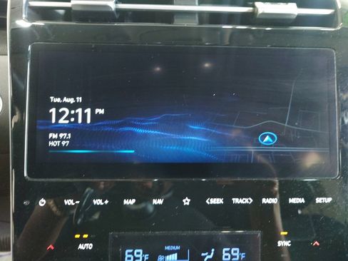Certified 2023 Hyundai Tucson Limited AWD/4WD image 20