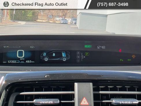 Used 2022 Toyota Prius XLE image 24