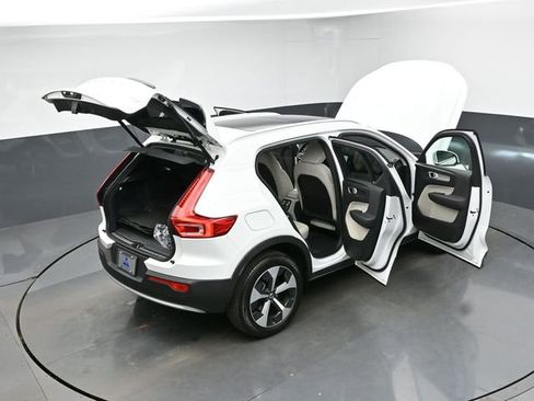 Used 2023 Volvo XC40 B5 Plus w/ Protection Package Premier AWD/4WD image 51