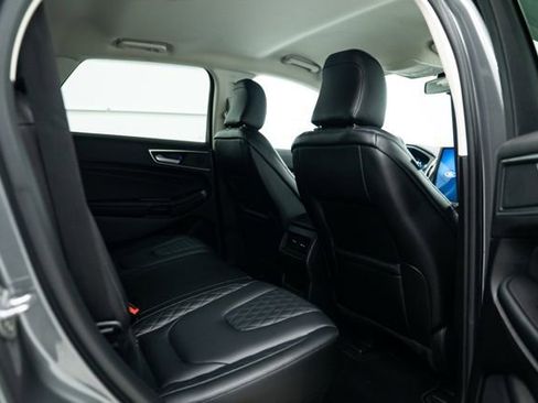 Used 2024 Ford Edge Titanium image 16