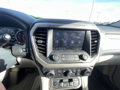 Used 2021 GMC Acadia Denali w/ Denali Technology Package image 15
