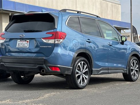 Used 2021 Subaru Forester Limited image 4