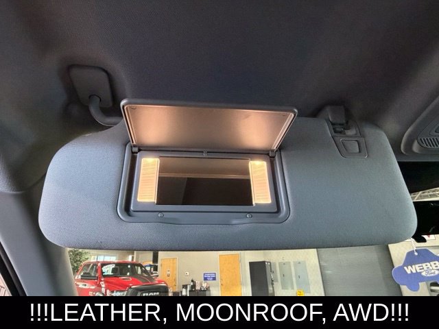 Used 2023 Ford Explorer XLT AWD/4WD image 31