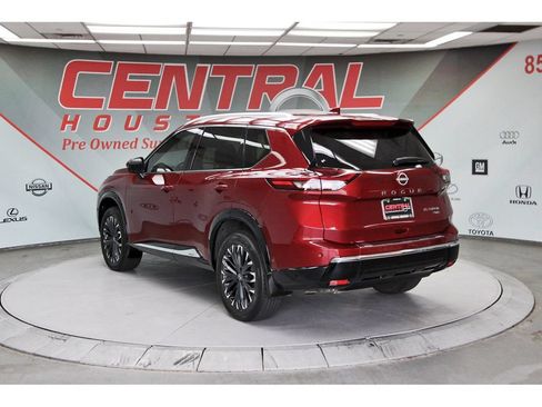 Certified 2026 Nissan Rogue Platinum w/ Platinum Premium Package AWD/4WD image 3
