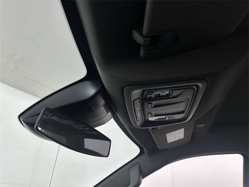 Used 2025 Chevrolet Silverado 1500 LT image 19